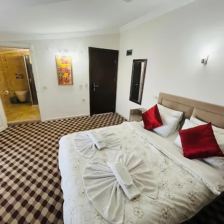 Rose Garden Boutique Bed & Breakfast
